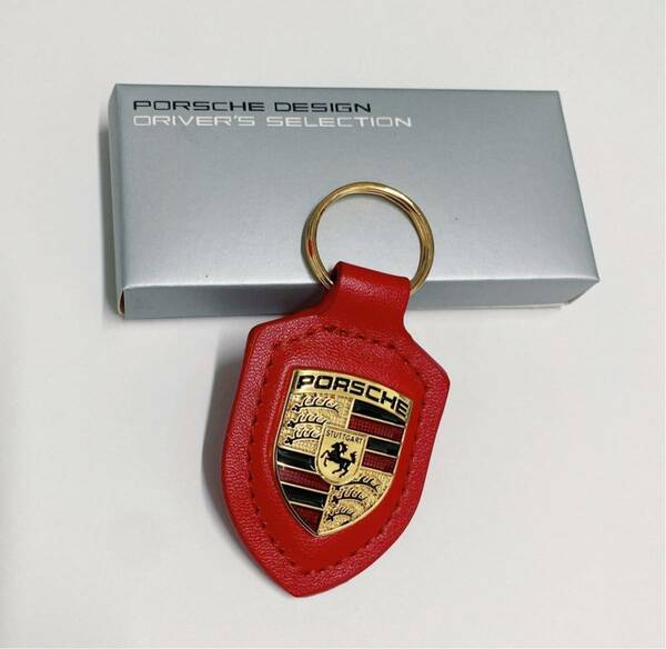 PORSCHE ポルシェ クレスト キーホルダーレッド　箱付き