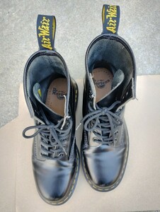 ドクターマーチン　Dr Martens 8 Hole Boots　　レースアップ　8ホール　ブーツ　ブラック　1460　 UK7