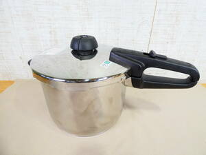 ◇Fissler フィスラー Vitavit 圧力鍋 6L 11-633-06 22cm ドイツ製 片手鍋 IH対応＠100(1)