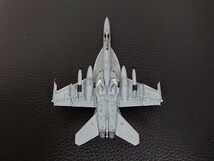 F-18 F/A-18E スーパーホーネット トップガン マーヴェリック ダガースペア ハングマン搭乗機仕様 完成品 1/144 TOPGUN アメリカ海軍 _画像8