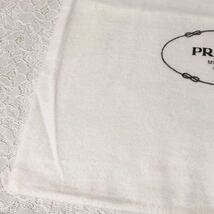 プラダ「PRADA」バッグ保存袋 (3301) 正規品 付属品 内袋 布袋 巾着袋 布製 起毛生地 ホワイト 34×37cm バッグ用 小さめ_画像5