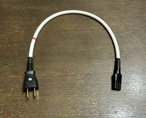 メガネ型電源ケーブル 50cm×1本。オヤイデd+ C7 PowerCable。 プラグは真鍮無メッキ、端子は非メッキ無酸素銅！チタンオイル塗布済み。