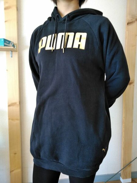 PUMA プーマ ロング丈 パーカー 黒×金 ビッグシルエット