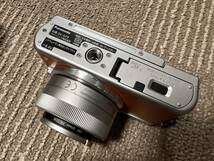 【中古美品】Panasonic LUMIX DC-GF9W-D ＋ズームレンズ　ケース付_画像6