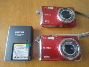 FUJIFILM FINEPIX F80 EXR【動作品・ジャンク】充電器付属