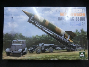  not yet constructed goods TAKOM V-2 Rocket pulling car SS100 No.2030 1/35 plastic model 