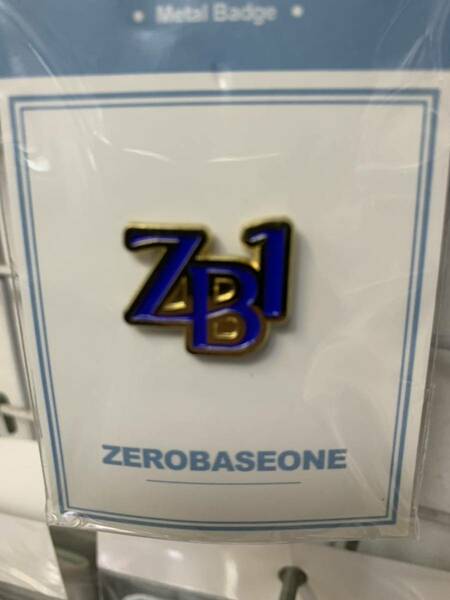 ZEROBASEONE ゼロベースワン　ゼベワン　ピンバッジ