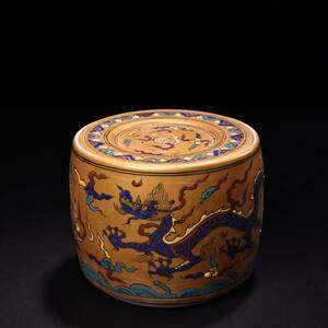 Art hand Auction Secret Qing Dynasty Imperial Court Hand-Painted Powder Painted Porcelain Drum-shaped Box Sculpture Traditional Craft Antique Relic Chinese Antique Fine Crafts Ornament Folding Item Antique Antique Ancient Figurine Sculpture Chinese Item ZSL01-28, sculpture, object, oriental sculpture, others