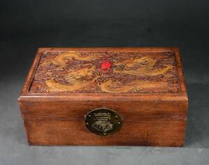 Art hand Auction Hizo Qing Dynasty Quince Wood Maki-e Gold Carved Ssangyong Bead Necklace Box Wooden Box Old Folk Tools Wooden Furniture Tool Box Period Item Antique Art Antique Prize Chinese Antique Antique Antique ZSL01-07, hobby, culture, hand craft, handicraft, others