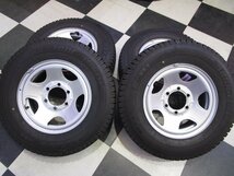 200系ハイエース 装着品 21年製 中古 スタッドレス 195/80R15 ブリヂストン ブリザック VL2 中古 15インチ アルミ 6J+不明 6H139.7_画像1