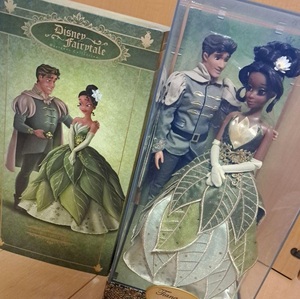ディズニー　リミテッドドール　プリンセスと魔法のキス　ティアナ　ナヴィーン　ドール　置物　フィギュア　人形　スノーグローブ　貴重　