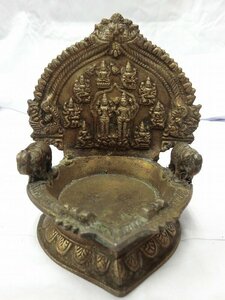 A0046 インド寺院 真鍮製 儀式用 ヒンドゥー神像付オイルランプ 1.5kgkg