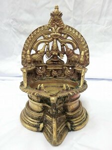 A0004 インド寺院 真鍮製 儀式用 ヒンドゥー神像付オイルランプ 1.5kg