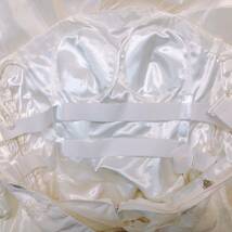 158【中古】COLOR DRESS ウェディングドレス カラードレス FM581 オフホワイト 7FT フラワーモチーフ フリル 刺繍 レース 現状品_画像9