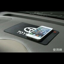 トヨタ用　iPhone スマートフォン スマホ 携帯電話 滑り止めシート 滑り止めパット 滑り止めマット_画像6