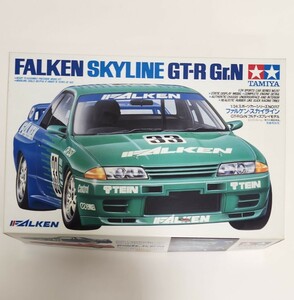 タミヤ1/24　未組立　同梱可　ファルケン スカイライン GT-R GrN　(スポーツカーシリーズNO.117)