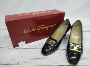 ☆同梱不可【S送900円】　890　Salvatore Ferragamo　サルヴァトーレフェラガモ　パンプス　ガンチーニ　エナメル　スクエアトゥ　黒　6D