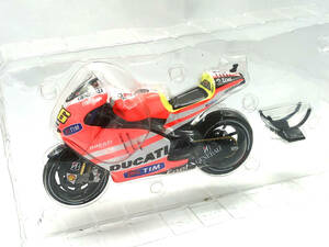  Minichamps 1/12 Ducati tesmosetichiGP11.1 #46 Moto GP 2011 V. Rossi 