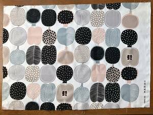 marimekko　ハーフカットクロス／はぎれ　コンポッティ　68×48cm　マリメッコ