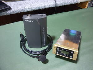 動作品中古　ソニーSONY WRU-806 & 型番不明SONYピンマイク　セット おまけのWRT-824 