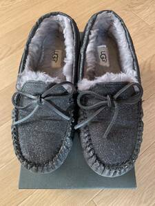 UGG Dakotaアグ/ダコタ黒ラメ モカシン23cmUS6ムートンスリッポン