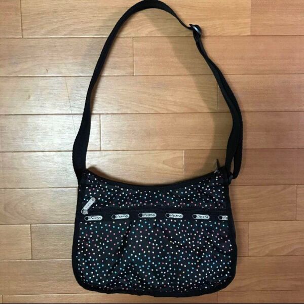 レスポ のスター柄ショルダーバッグ★ LeSportsac