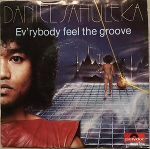 Daniel Sahuleka - Ev'rybody Feel The Groove Everybody 1