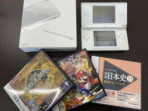 #1130【1円スタート】レトロゲーム　任天堂　DS Lite　本体　通電確認済み　箱付きソフト3本セット　現状品