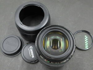 極美品　完動　Canon　 EF 70-300mm F4.5-5.6 DO IS USM 　フード付きレンズ　AF動作確認済