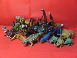 タカラトミー　アニア　恐竜シリーズ　23体セット　シルバーティラノサウルス(子ども) 含む　フィギュア　中古