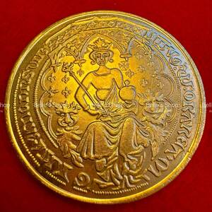 イギリス　硬貨　エドワード三世　 イングランド王　フランス アイルランド卿　四つ葉　王冠を持つ十字　ヒョウ　コイン　古銭
