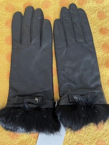 PINKY&DIANNE Pinky & Diane . leather gloves ribbon rabbit fur 
