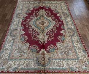 百貨店展示品　大判　シルク100％ 100万ノット　イラン産　最高峰　手織り 高級ペルシャ絨毯 168×248cm