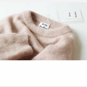 新品 Acne Studios Dramatic Moh