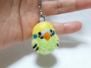 ☆羊毛フェルト ハンドメイド コロコロセキセイインコ　グリーンちゃん ストラップ ☆