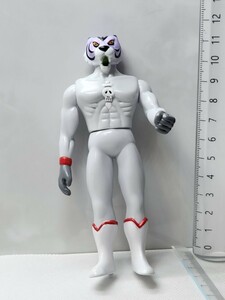 タイガーマスク2002ソフビ フィギュア④240111検Tiger MaskトミーTOMYミスター ノー ゴールデンマスク 不動 赤き死の仮面 レッドデスマスク