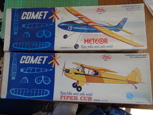 Comet バルサラバープレーンキット　２機