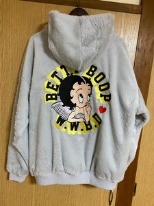 冬に大活躍 bettyboop ベティちゃん　ブルゾン　ジャンパー　フェイクファー　メンズ ユニセックス　Lサイズ