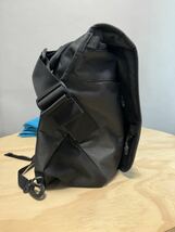 極上美品　送料無料 THULE Covert DSLR Messenger TCDM-101 カメラバッグ ショルダーバッグ メッセンジャーバッグ_画像2