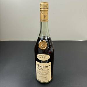 B19163(013)-107/OT4000　酒　Hennessy　V.S.O.P　COGNAC　ヘネシーコ　ニャック　ブランデー　40％　700ml