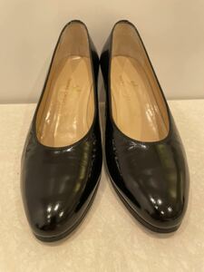 Tanino Christie Ladies Pumps Эмаль черная 35 патентная черная