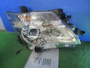 管理№01234　Ｅ５２　ＴＥ５２　５２系　エルグランド　中期　純正　ＬＥＤ　右ライト　１００－２３６７４