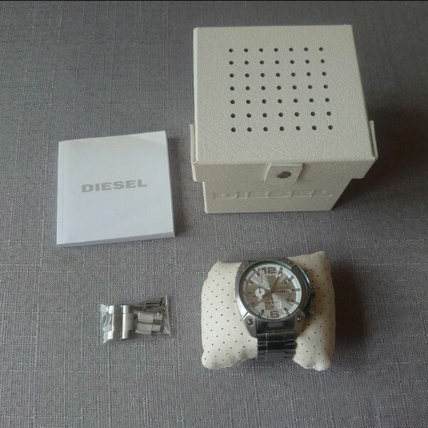 DIESEL 腕時計 DZ4203