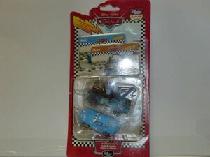 ☆DisneyStore Collector's Cars Mater & Sally