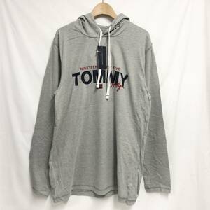 ○★新品未使用　Tommy Hilfiger（トミー ヒルフィガー）　ロゴプリントプルオーバーパーカー　M (USサイズ)　グレー★○