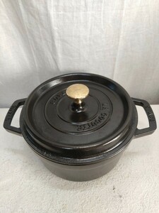 staub ストウブ ピコ ココット ラウンド ブラック 20cm(バカラ モーゼル マイセン グラス スノーピーク モンベル タープ テント 出品中)