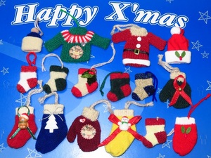 [* Christmas knitted ornament 16 piece *]8 charm Christmas time party. arrange display gift wrapping u Eddie ng