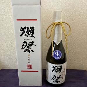 獺祭(だっさい) 純米大吟醸 磨き 二割三分 無濾過生原酒 元旦届け 720ml 化粧箱付き 要冷蔵