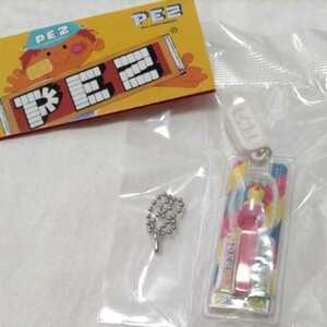 PEZ ペッツ ひよこ 赤色 ガチャ ボールチェーンマスコット 未開封★