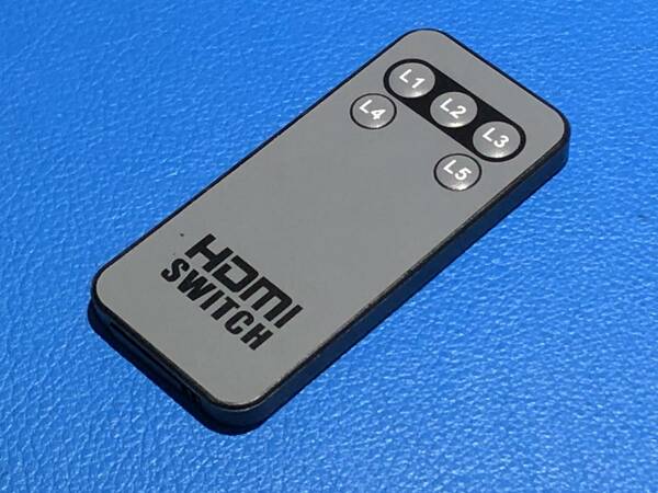 送料無料 中古 美品 HDMI SWITCH リモコン 型番不明 除菌 清掃済 安心の保証有 (管理No 11-127)